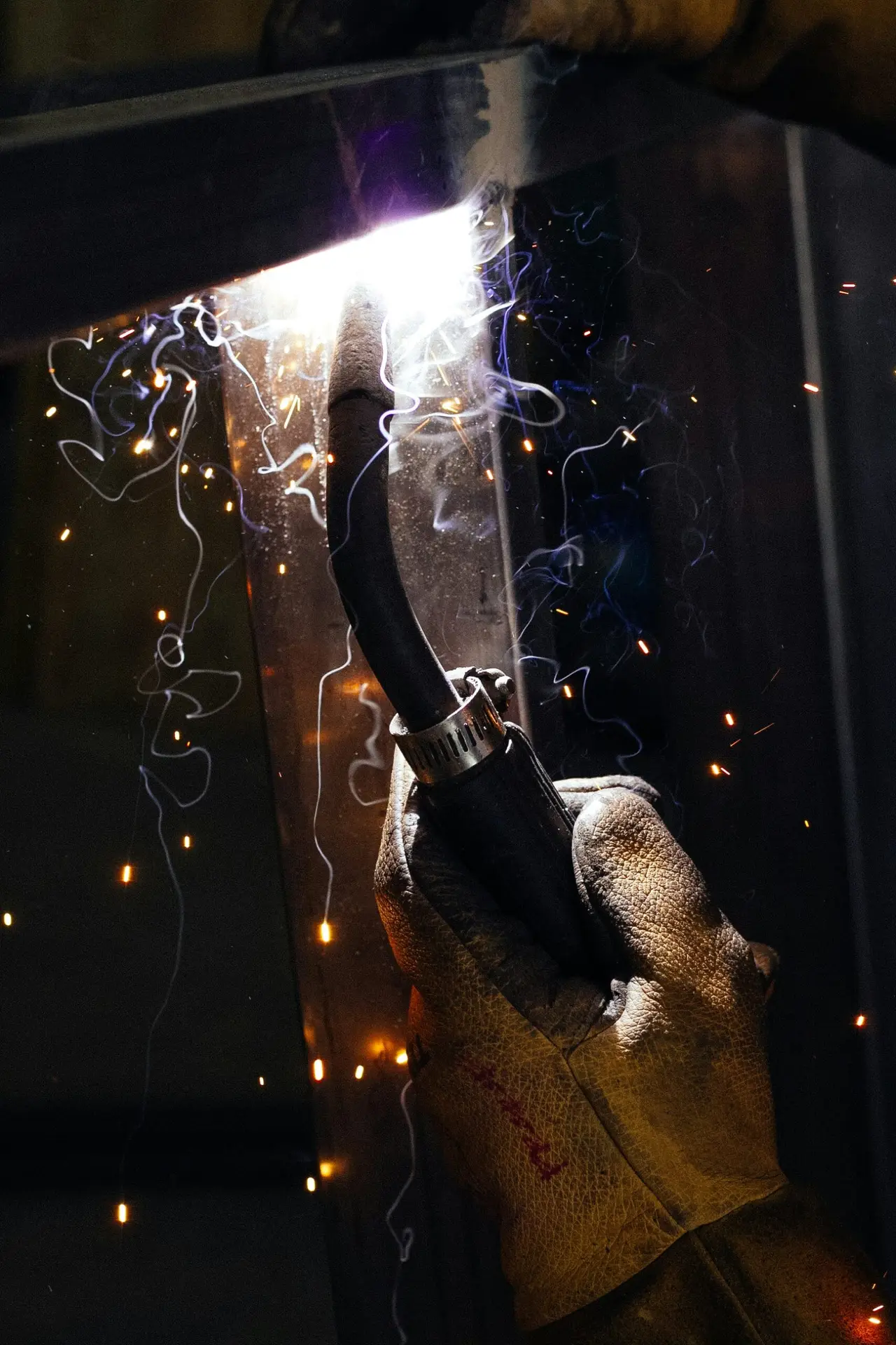Proflux welding sparks